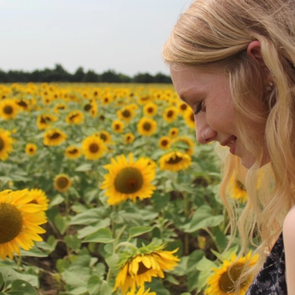 Meet your Posher, Courtney - Picture 8 of 9